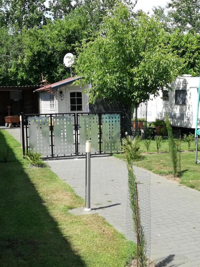 Urlaub Machen Direkt Am Irland Das Kinderparadies In Twisteden Im Grossen Garten Bei Privatleute Fur Maximal Sechs Personen Kevelaer Exteriér fotografie