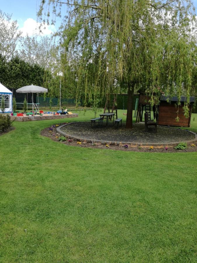 Urlaub Machen Direkt Am Irland Das Kinderparadies In Twisteden Im Grossen Garten Bei Privatleute Fur Maximal Sechs Personen Kevelaer Exteriér fotografie